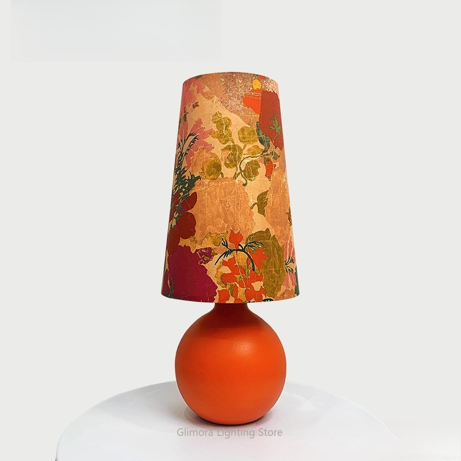 Century Textile & Sewing Supply By Owner - Orangefarbene Kugel-Tischlampe: UK Liberty-Stoff mit kreativem